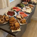 Sonas House Bed & Breakfast 3*